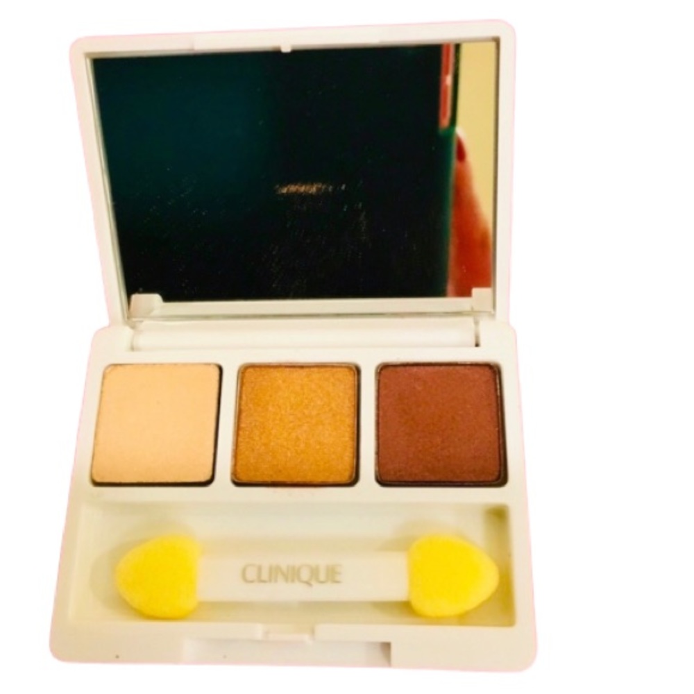 NWOB Clinique eyeshadow trio palette.